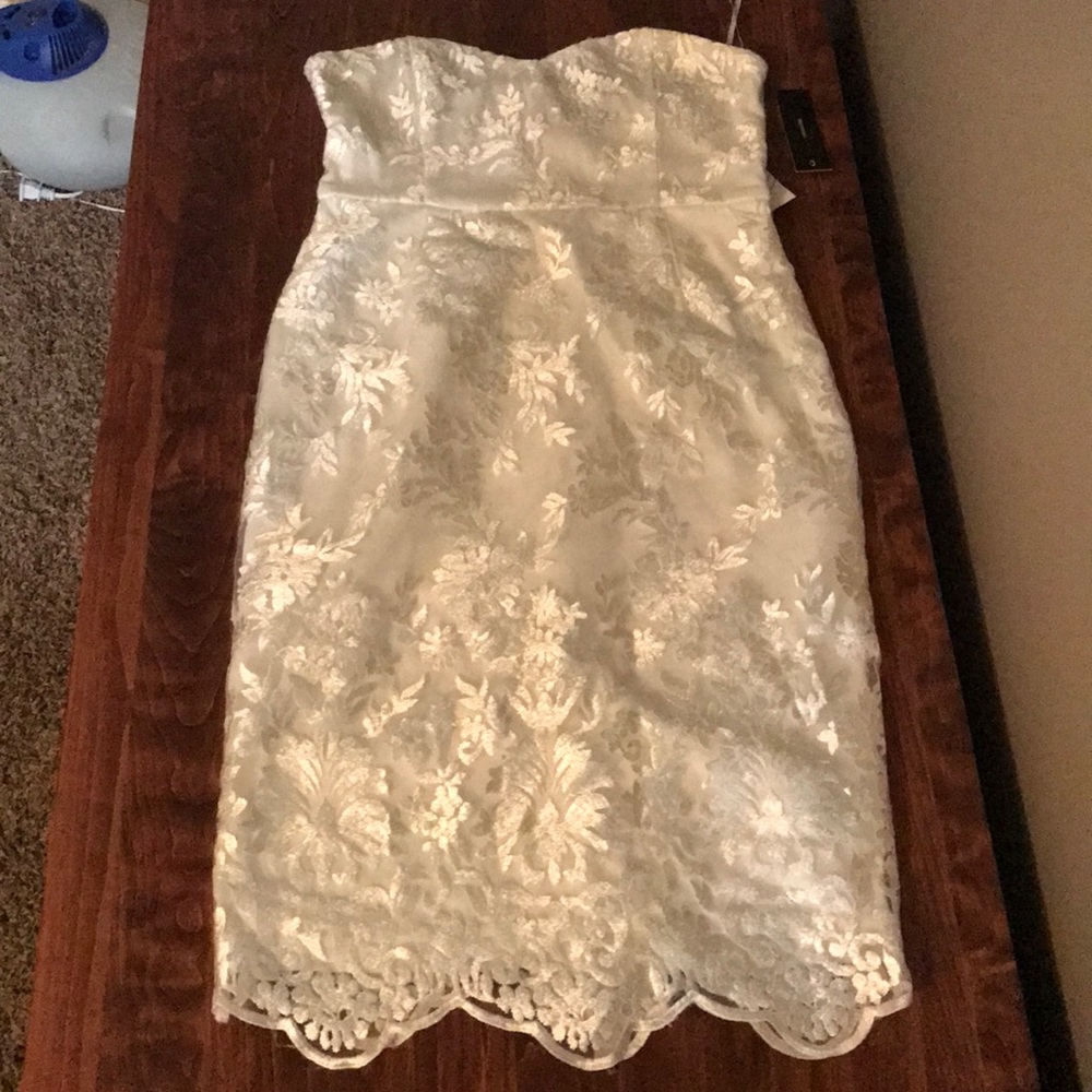Lulu’s White Lace Dress